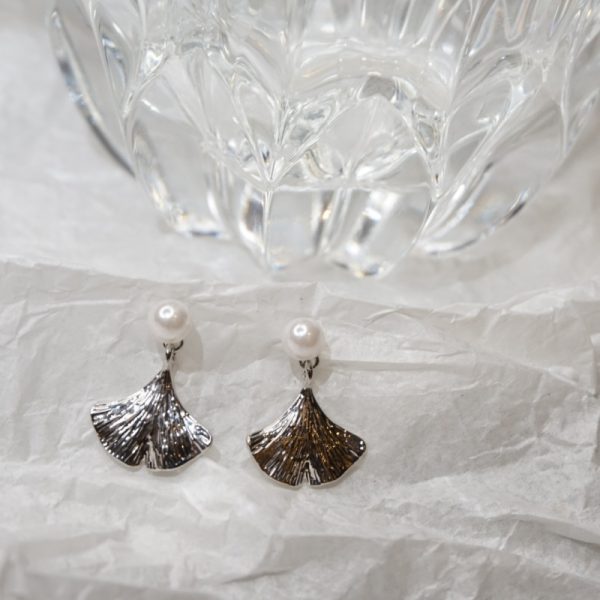 Pearl Ginkgo Leaf: Pearl with Silver Fan Earrings